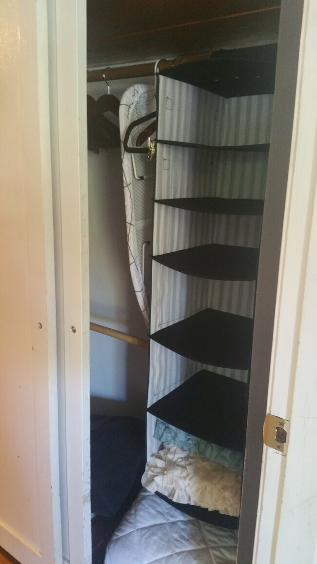 Building Photo - 6578 5th Ave NE