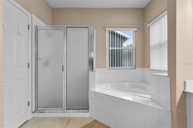 Building Photo - 616 Corvina Dr