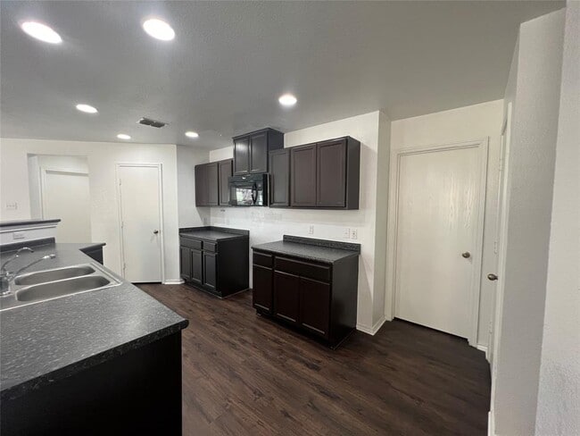 Building Photo - 270 Sheep Trail Dr