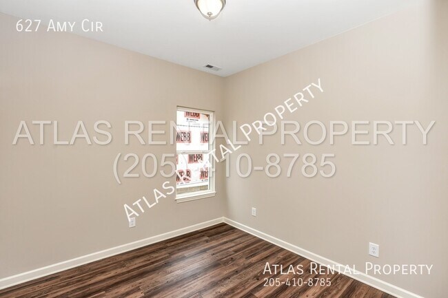 Building Photo - 627 Amy Circle Tuscaloosa, AL 35404