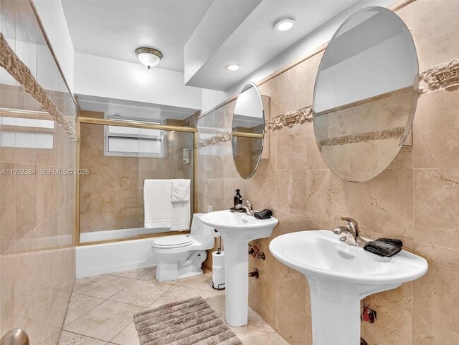 Building Photo - 413 Tamarind Dr