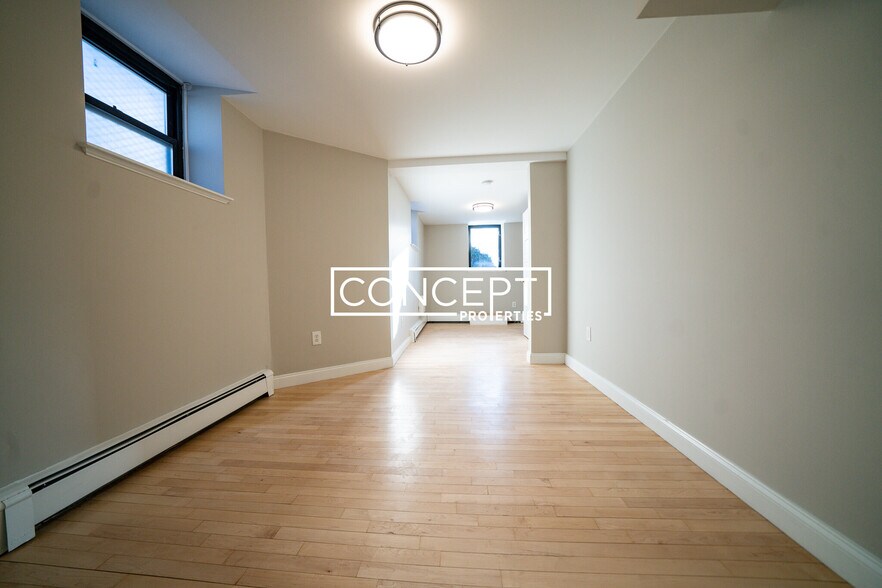 Building Photo - 19 Pleasant St