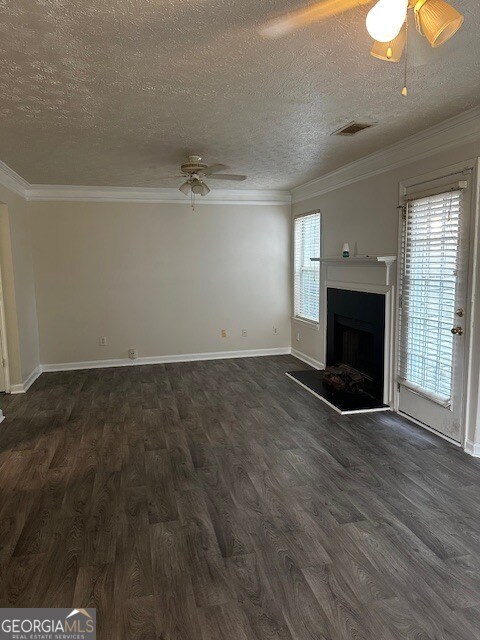 Building Photo - 5675 Hampton Ct