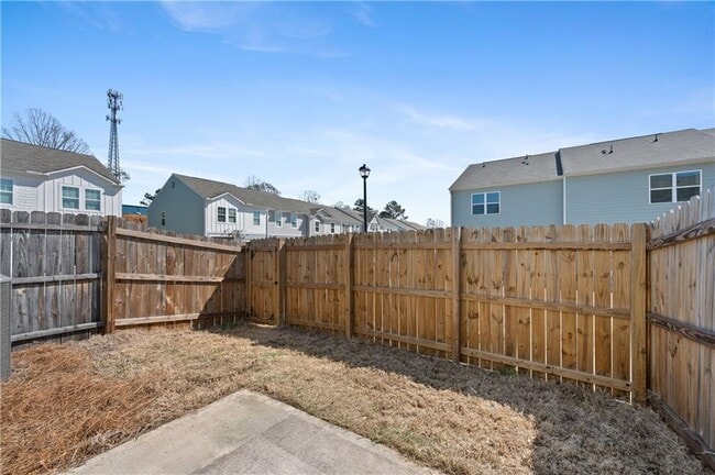 Building Photo - 206 Fenchurch Wy