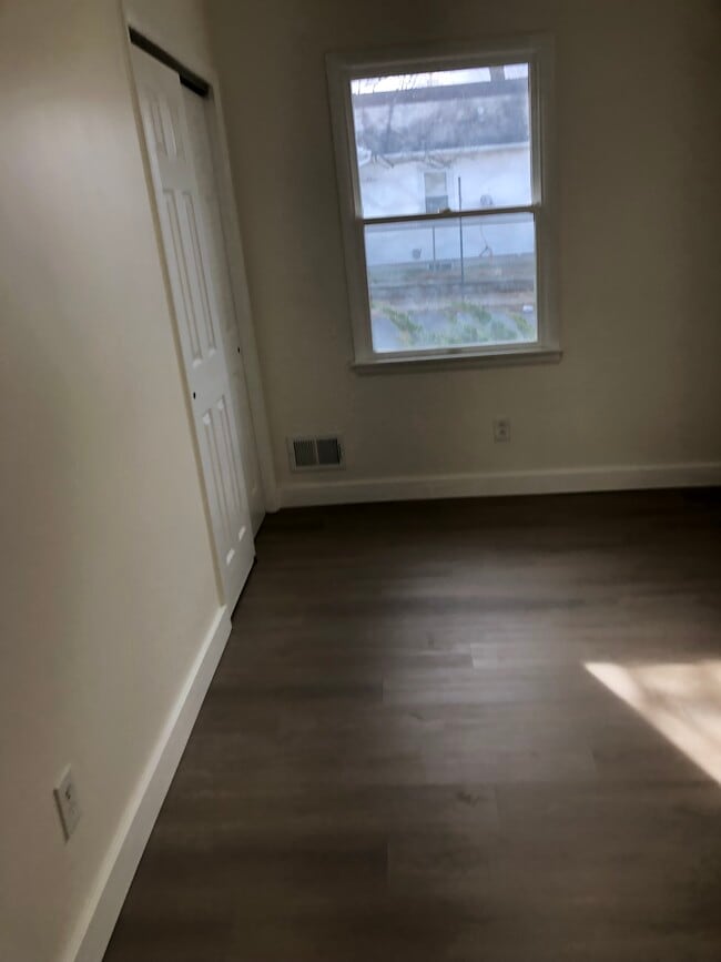 Building Photo - 84 Seabreeze Way