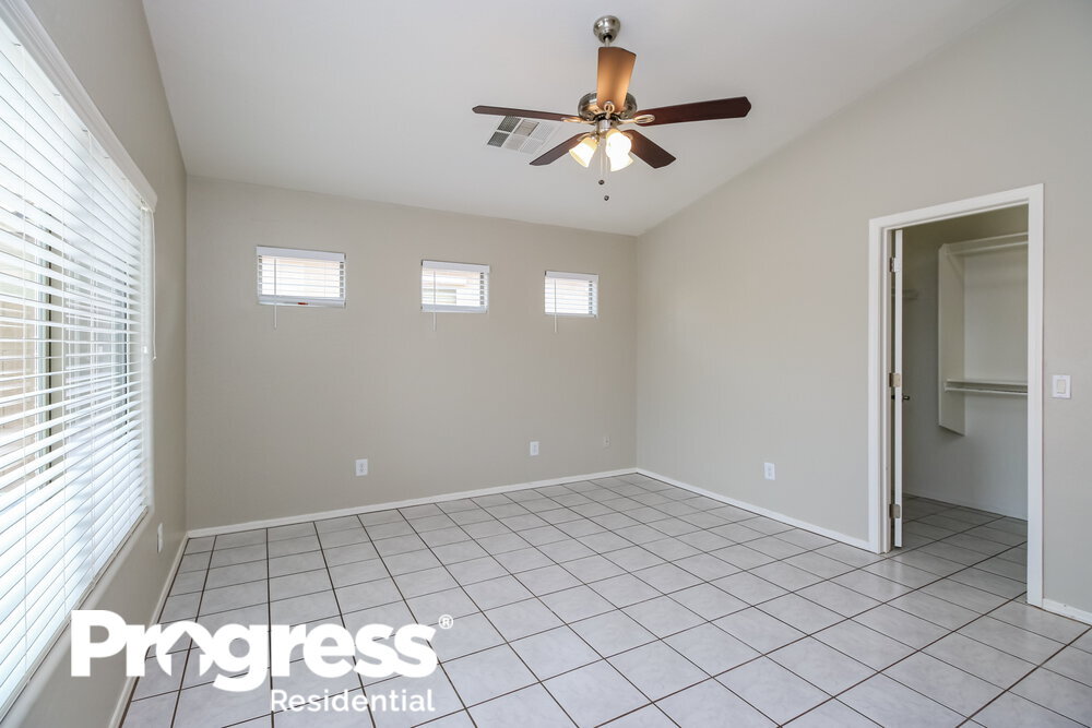 Building Photo - 22272 E Via del Rancho