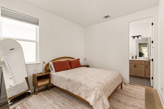 Building Photo - 2132 Cavara Cv