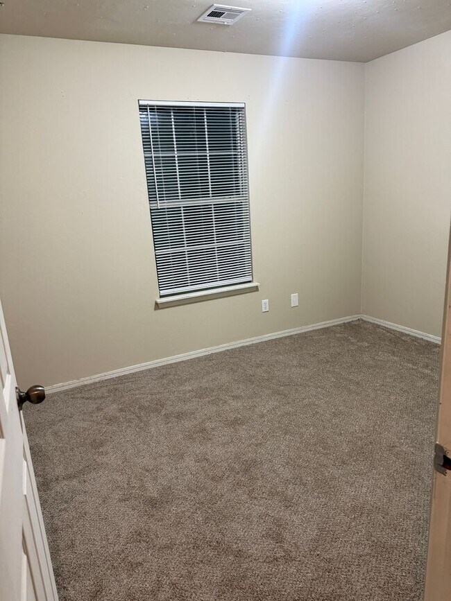 Building Photo - 11817 NW 7th St