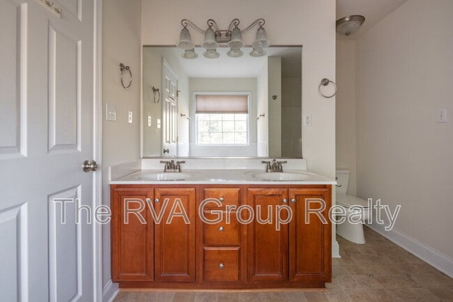 Building Photo - 79 River Run Ln