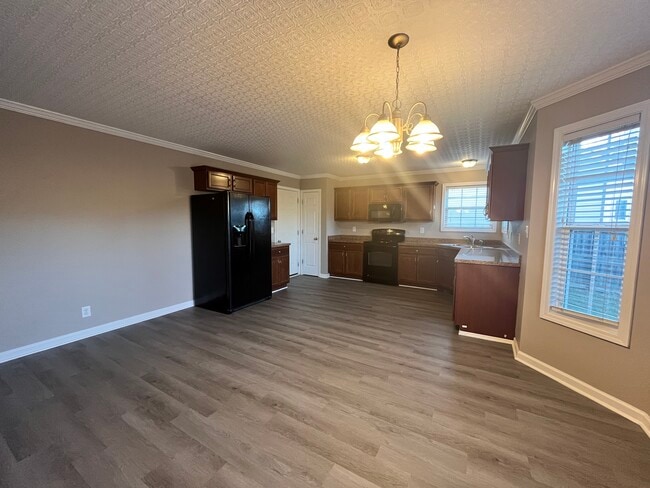 Building Photo - 1353 Francesca Drive