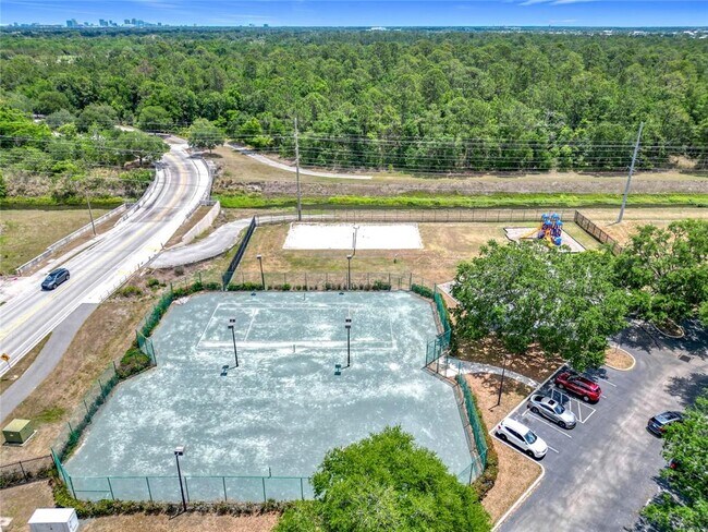 Building Photo - 5506 Metrowest Blvd