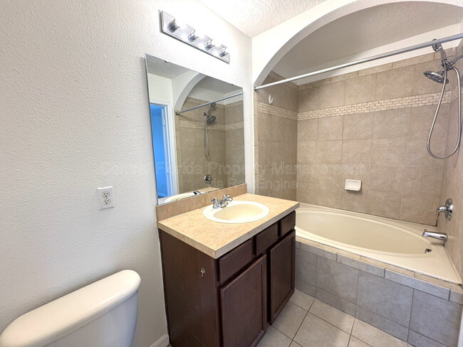 Building Photo - 12117 Citruswood Dr