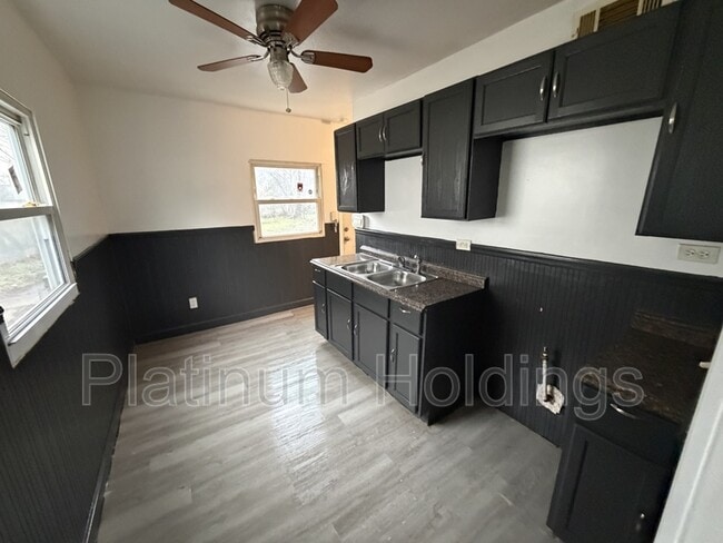 Building Photo - 4264 E 164th St