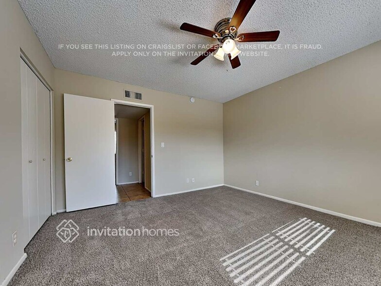 Building Photo - 2649 E Javelina Cir