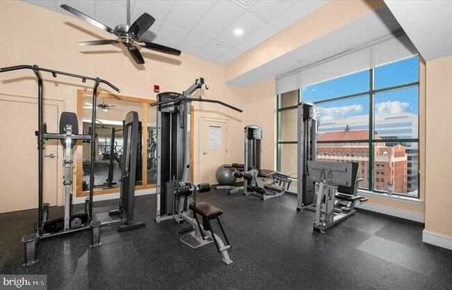 Building Photo - 414 Water St