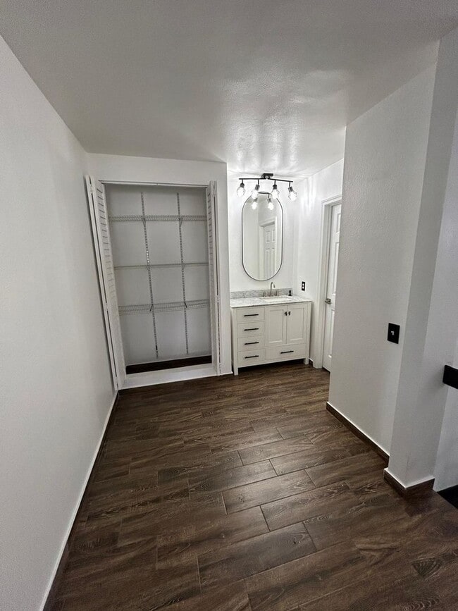 Building Photo - Beautifully Updated 3-Bedroom Townhome with Fireplace, Private Patio & Community Pool $3,195