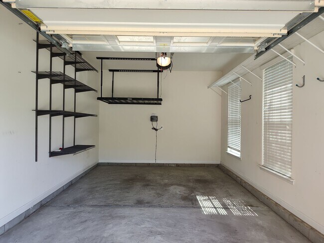 Building Photo - Beautiful home located in the Ardrey Woods community!