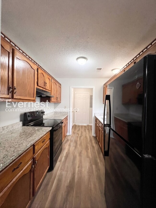 Building Photo - 3285 Edenshire Ln