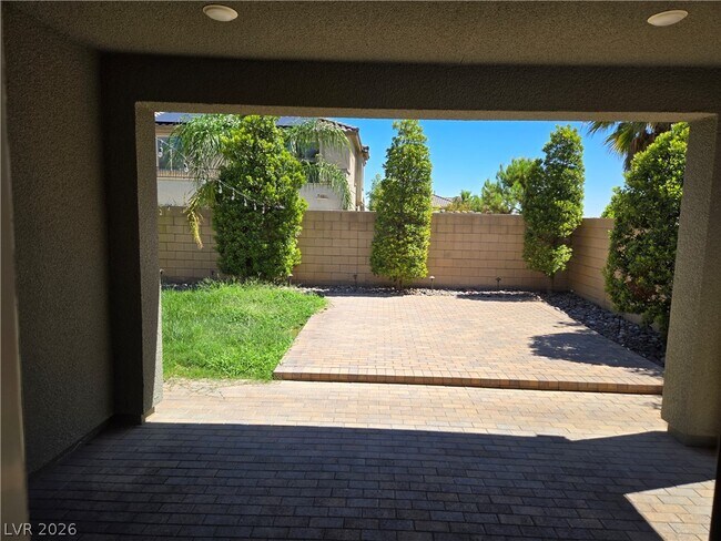 Building Photo - 8242 Skye Territory St
