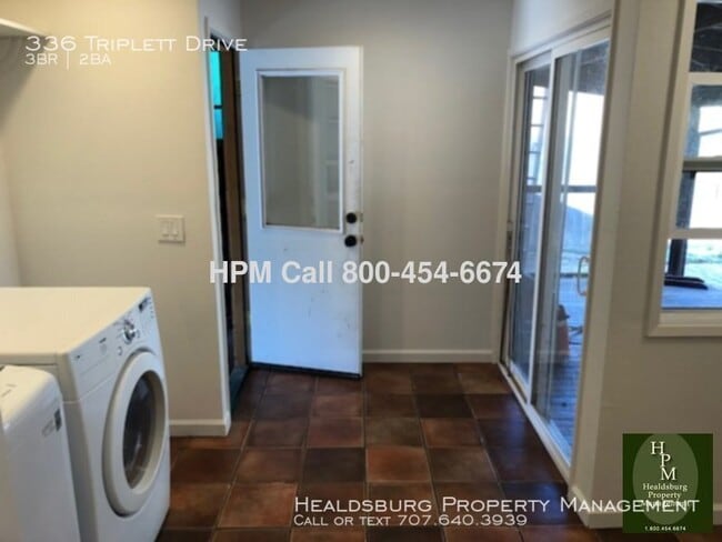 Building Photo - 336 Triplett Dr