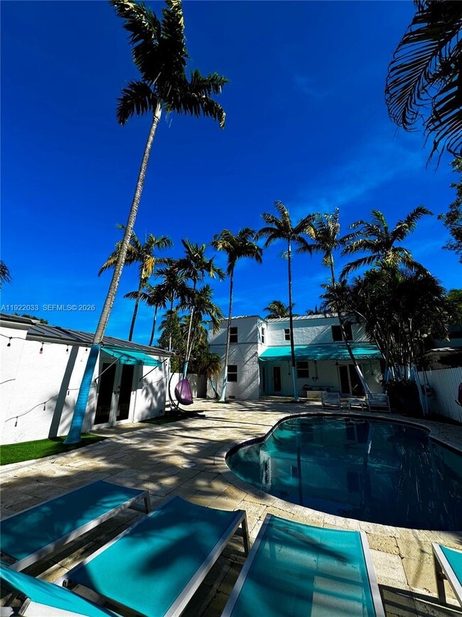 Building Photo - 3470 Sheridan Ave