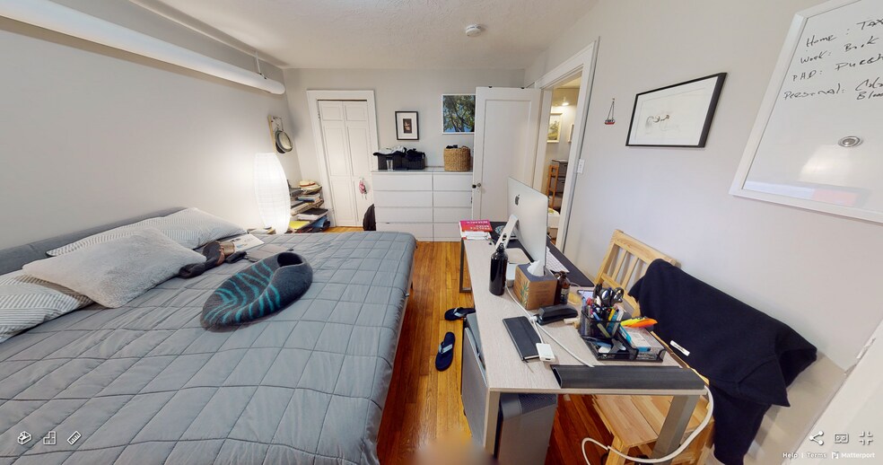 Building Photo - 116 College Ave