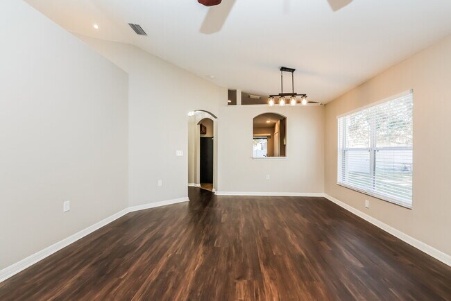 Building Photo - 18530 Kentisbury Ct