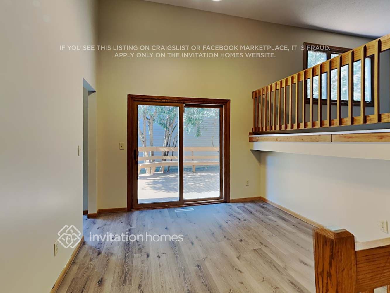 Building Photo - 5565 Knoll Dr