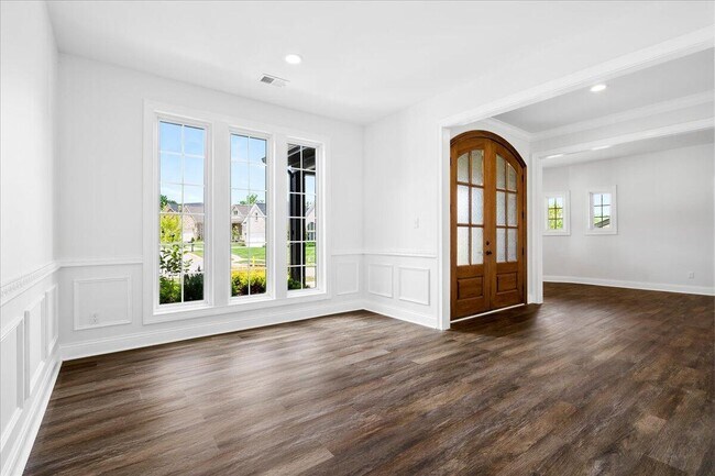 Building Photo - 413 Weston Park