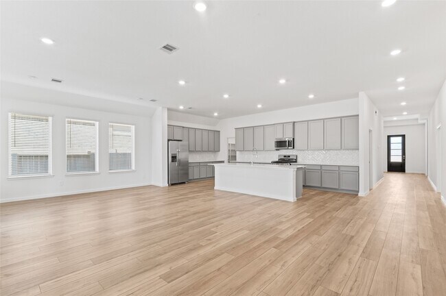 Building Photo - 18211 Saffron Sun St