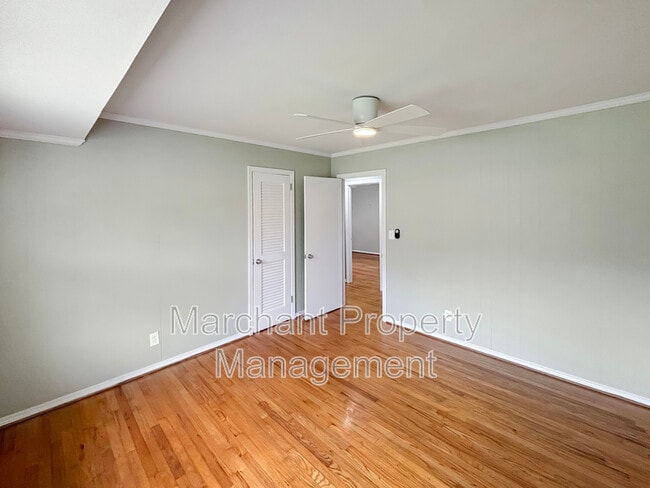 Building Photo - 124 Folkstone St