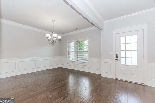 Building Photo - 5940 Park Bend Ave