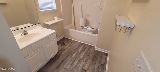 Building Photo - 3960 Winds Ridge Dr