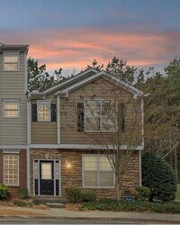 Building Photo - 243 Riverstone Commons Cir