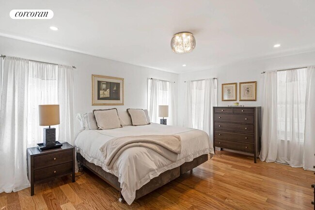 Building Photo - 84 Middle Hwy