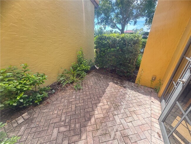Building Photo - 11947 Tulio Way