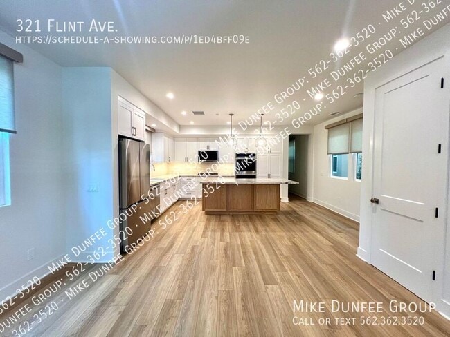 Building Photo - 321 Flint Ave