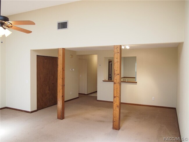 Building Photo - 210 Talmage Ave