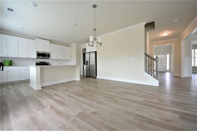 Building Photo - 68 Hellen Vly Dr