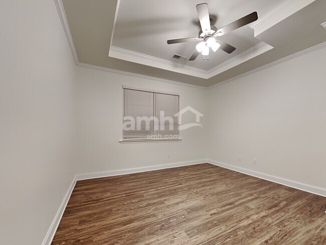 Building Photo - 5045 Hudson Vly Dr