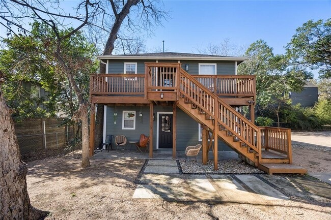 Building Photo - 2109 Brackenridge St
