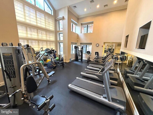 Building Photo - 3830 9th St N