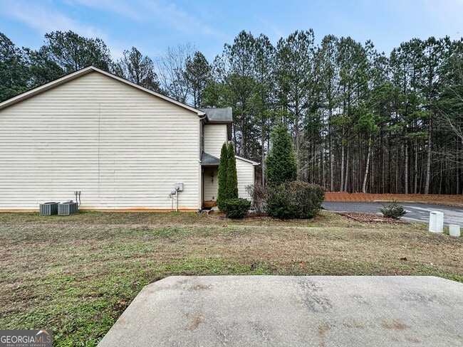 Building Photo - 655 Balerma St