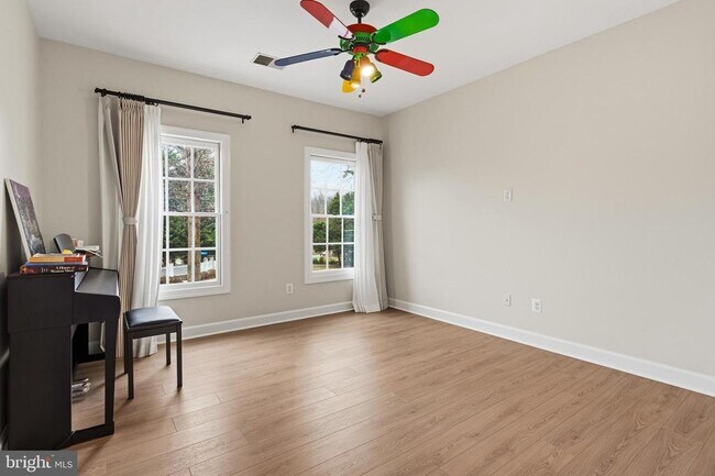 Building Photo - 4924 Berkshire Woods Dr