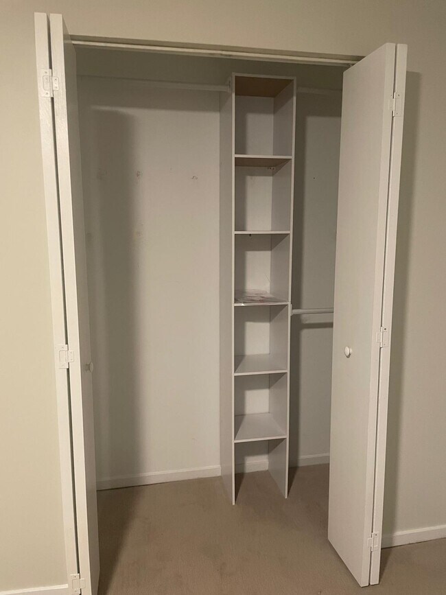 Building Photo - 6822 Glenridge Dr