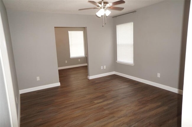 Building Photo - 13700 Harris Ridge Blvd
