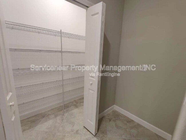 Building Photo - 1290 White Fox Run