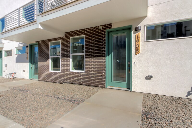 Primary Photo - 1908 Hooker St