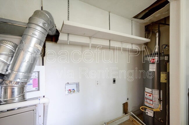 Building Photo - 3194 S Hammonton Cir