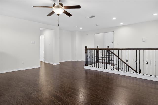 Building Photo - 8728 Maple Ridge Trail
